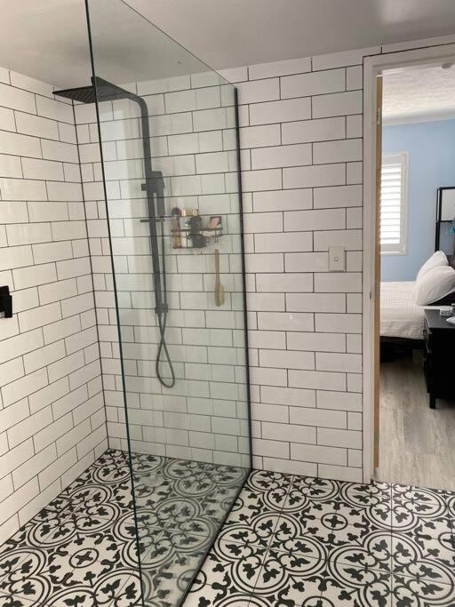 Newly Renovated *